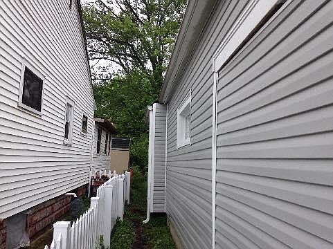2nd image of 528 N Parker Ave