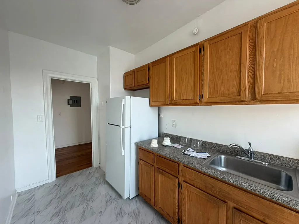 3204 Holland Ave — Photo 1