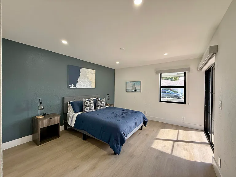 2281 Seaford Dr — Photo 11