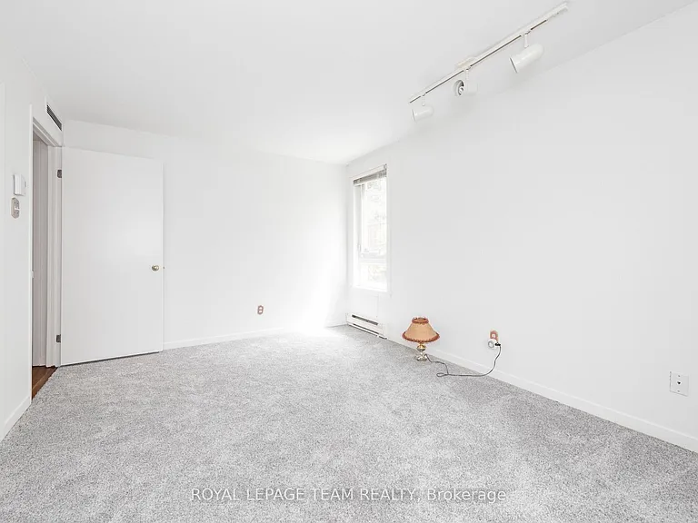 939 N River Rd #105 — Photo 19