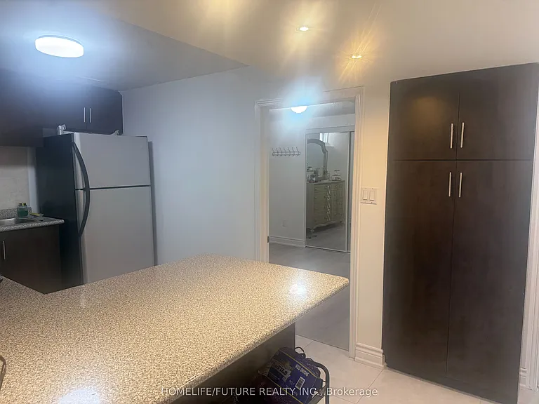 92 Knotwood Cres #BASEMENT — Photo 5