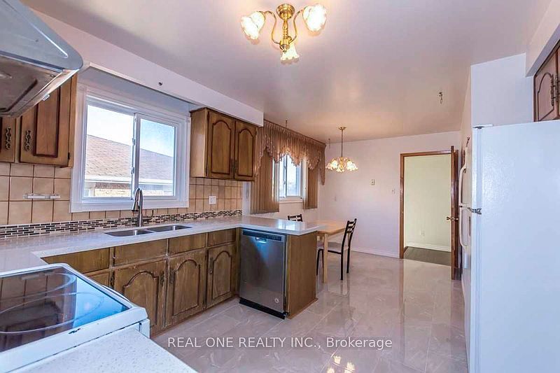 Toronto House for rent - 3 Bedrooms — photo 8