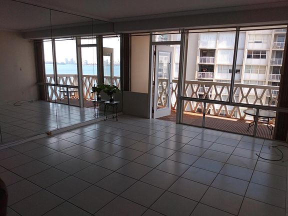 3rd image of 1430 Brickell Bay Dr APT 1202
