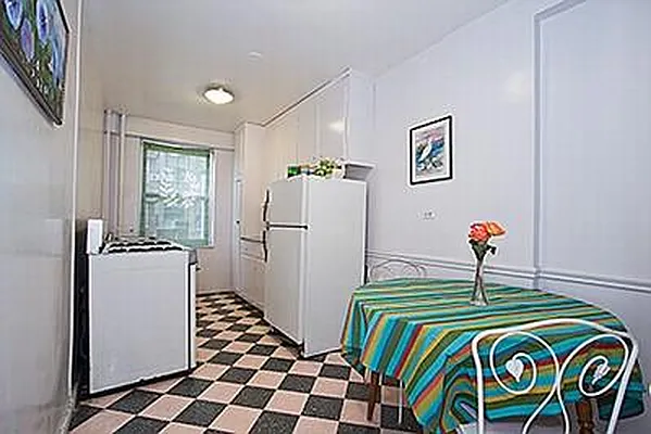 Sold by Fenwick Keats Real Estate | media 7