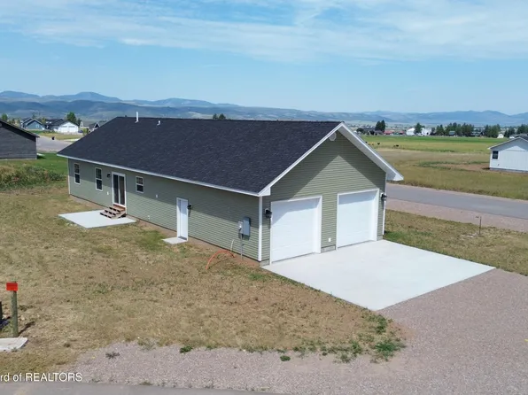 302 Honeybee Ln, Afton, WY 83110
