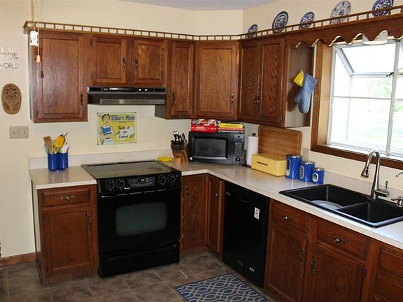 4th image of 58426 Kimberly Ct