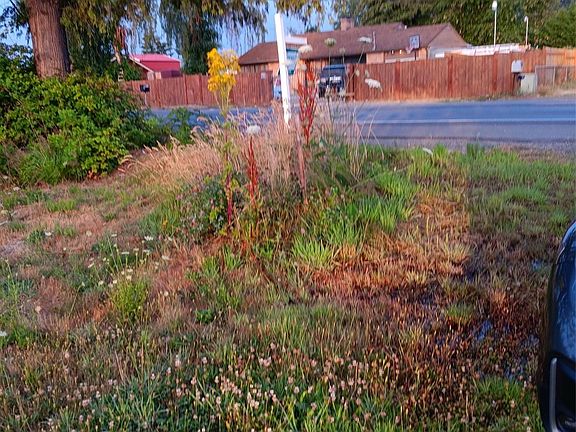 3rd image of 9505 Portland Avenue E