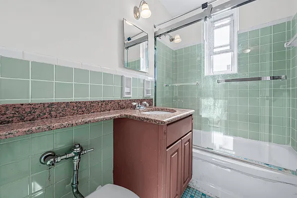 Sold by Proagent Realty Gold Coast LLC | media 23