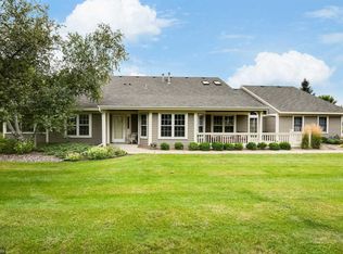 1735 Donegal Dr, Woodbury, MN 55125