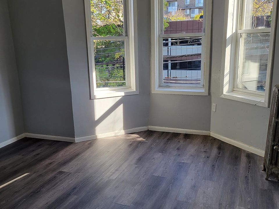 1st image of 41 Hawthorne Ave APT 2A