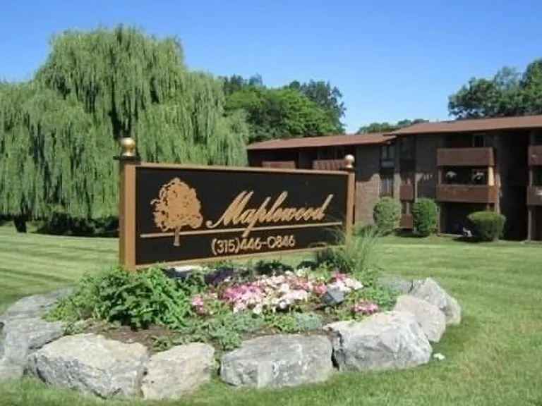 Maplewood Apartment Homes — Photo 1