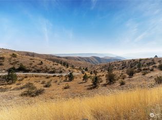 490 Hawks Ridge Rd, Chelan, WA 98816