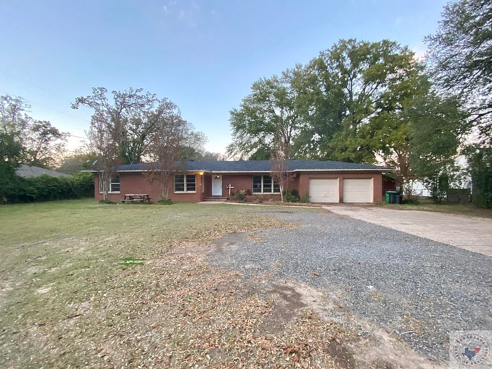 1st image of 2202 College Dr