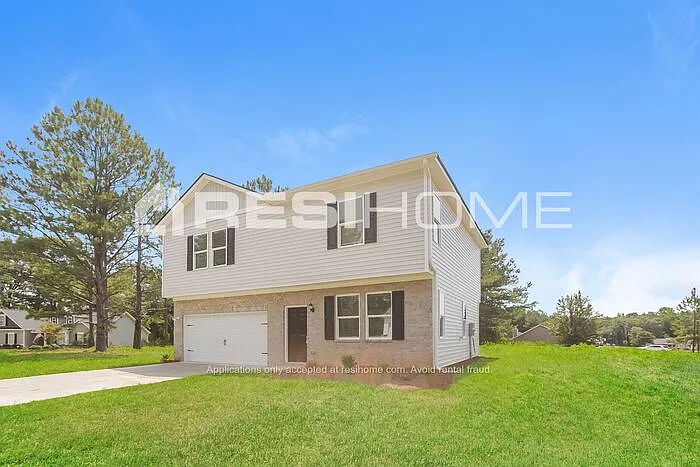 4 bed, 2.5 bath, 1804 sqft, $1,825 — Photo 1