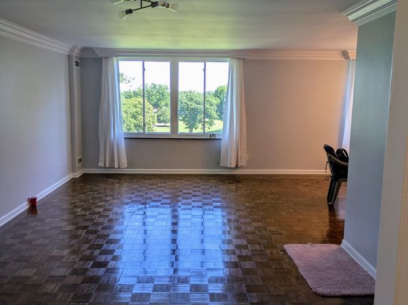 19425 Van Aken Blvd APT 506