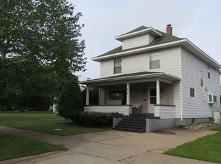 416 S 6th St, Escanaba, MI 49829