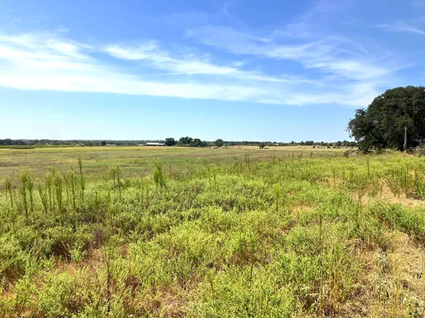 Highway 6, De Leon, TX 76444