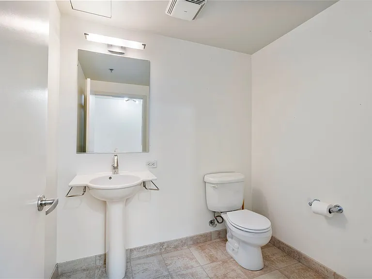 922 NW 11th Ave #509 — Photo 26