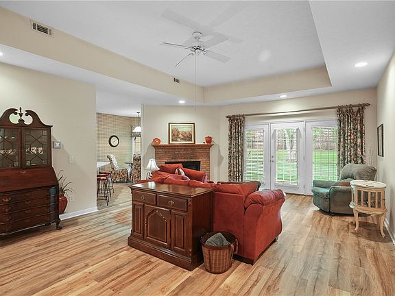 2nd image of 1902 Bengal Dr