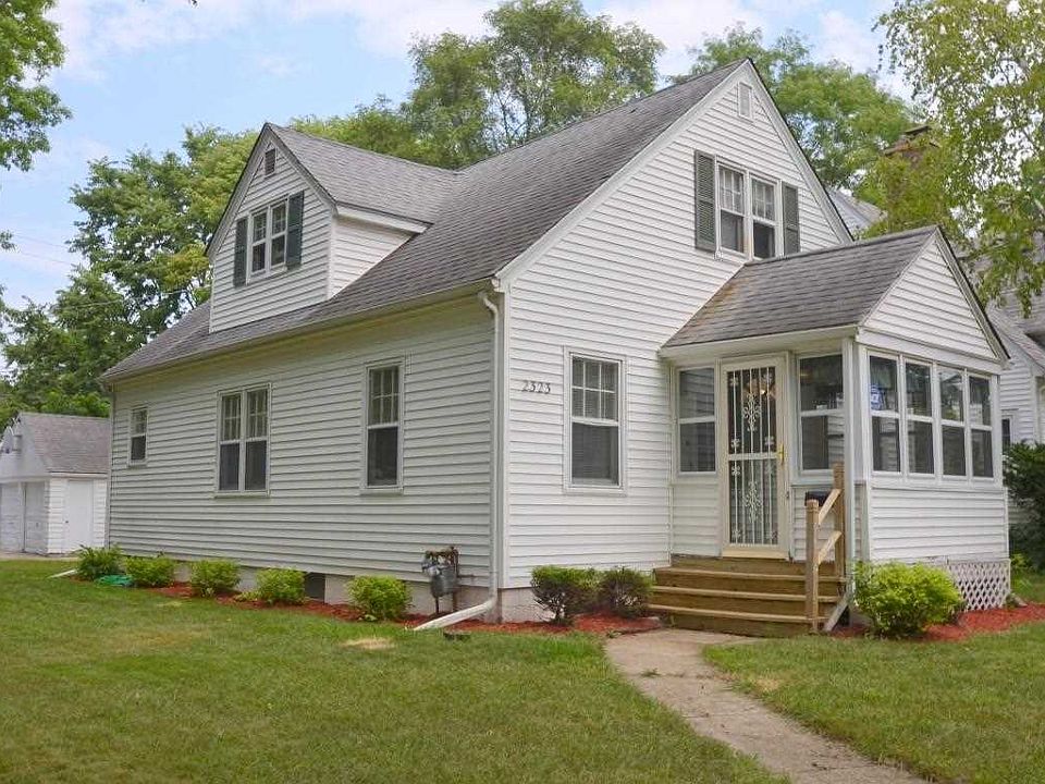 1st image of 2323 Lawndale Ave