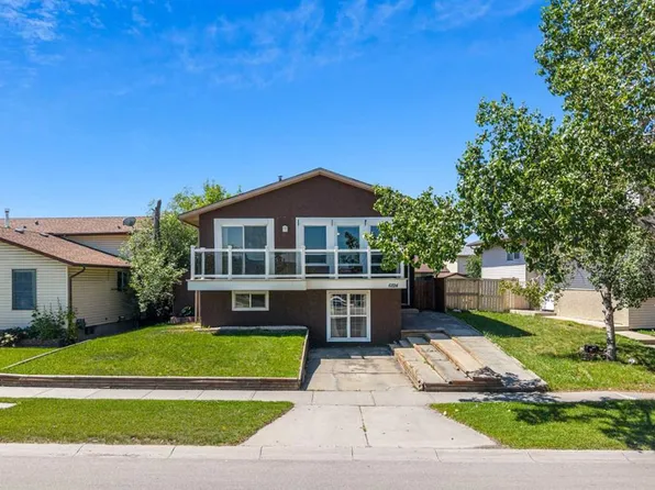 6824 E Temple Dr NE, Calgary, AB T1Y 4X8