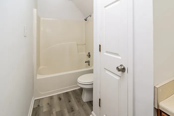 160 Princeton Way — Photo 14