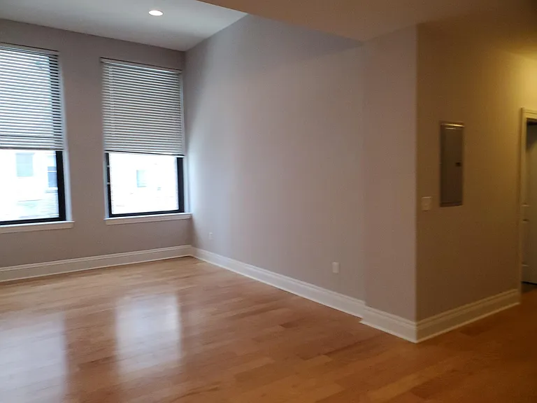 3755 Lindell Blvd #2C — Photo 25