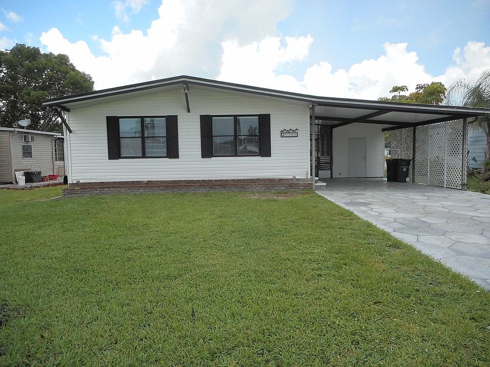 1st image of 1760 Beverly Dr