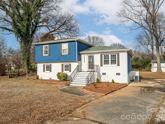 2nd image of 12215 Windy Wood Ct