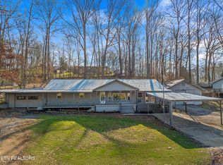 1037 Foust Carney Rd, Powell, TN 37849