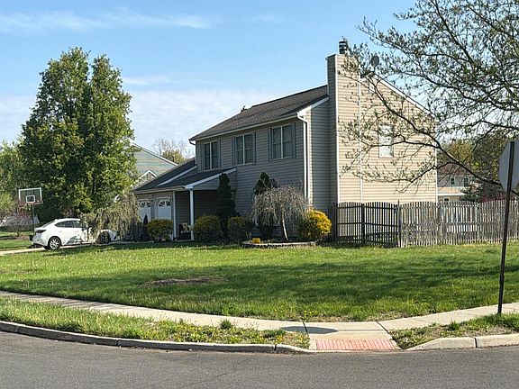 20 Belle Terre Dr photo 2