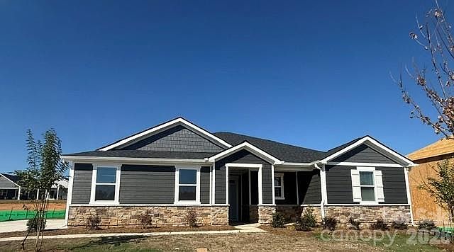 1st image of 313 Barnstable Dr