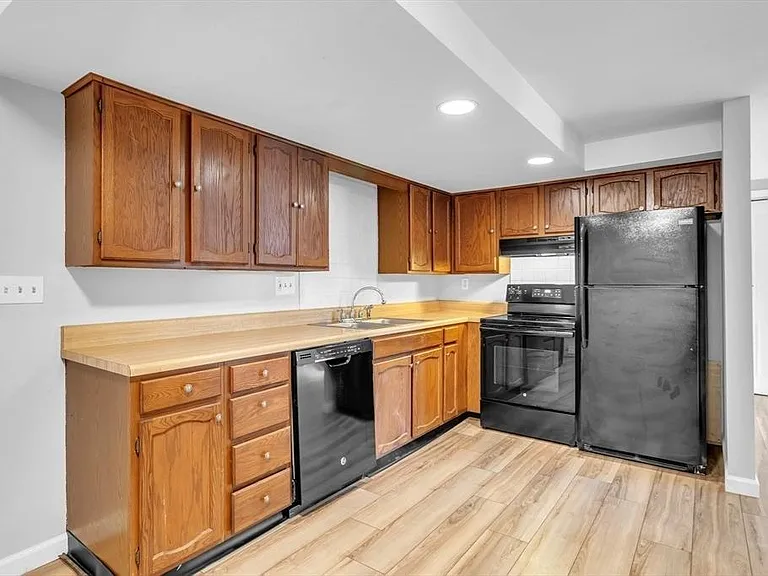 115 South St #114 — Photo 4
