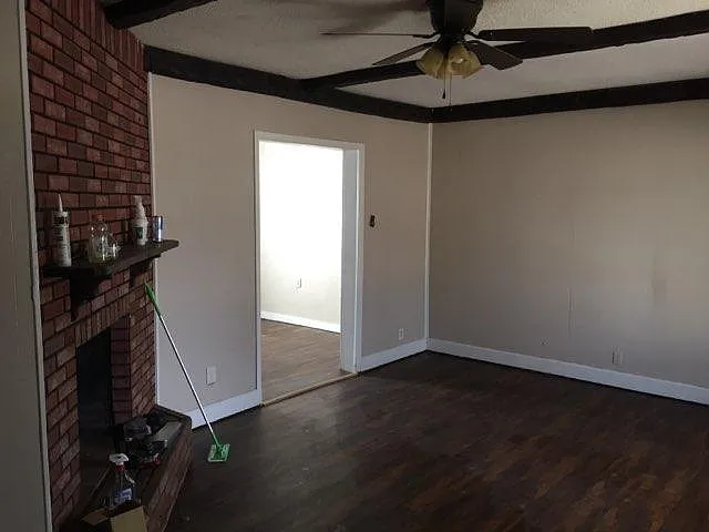 4 bed, 1300 sqft, $1,300 — Photo 4