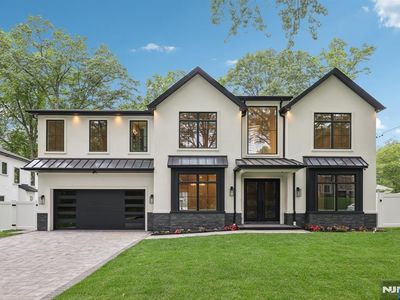 92 Benton Rd, Paramus, NJ, 07652