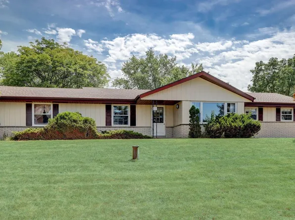 N67W29989 Hartling ROAD, Hartland, WI 53029