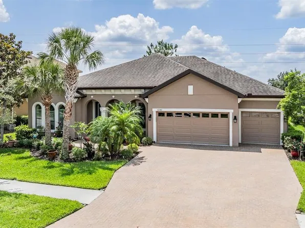 32242 Summerglade Dr, Wesley Chapel, FL 33545