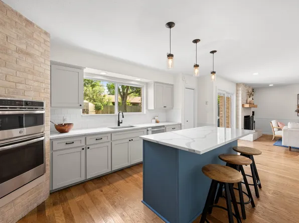2210 Kenbridge Dr, Austin, TX 78757