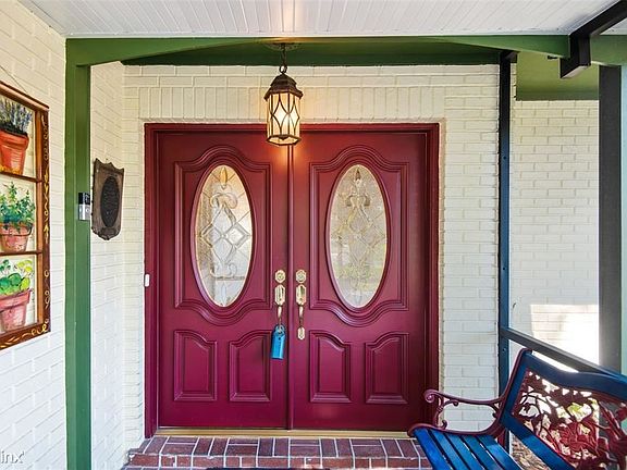 5th image of 15808R Ashbury Pl
