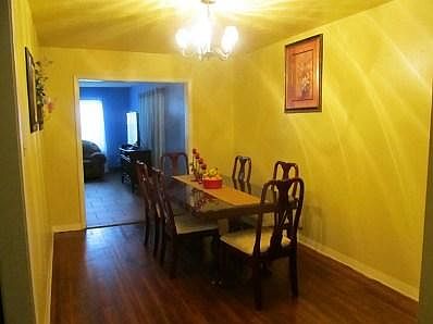 5th image of 2718 John Dr