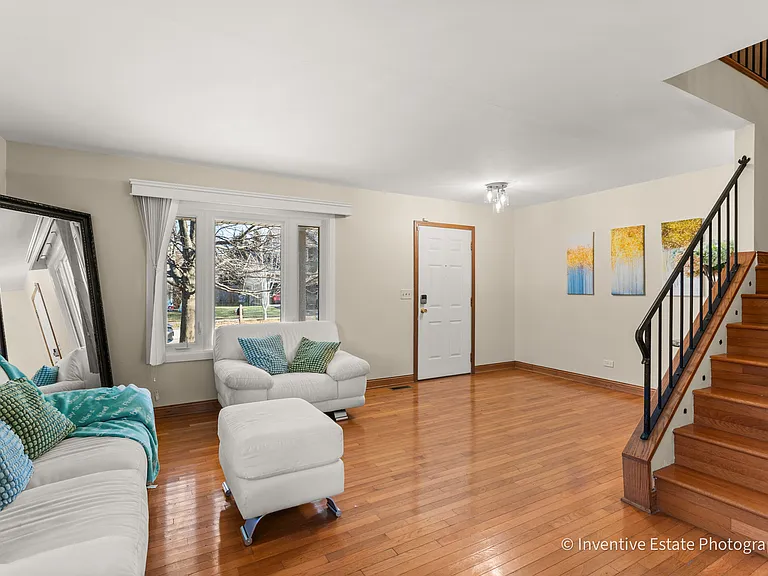 3128 Quincy Ln — Photo 7