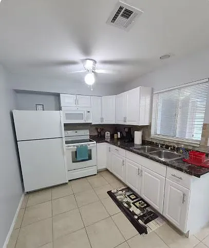 12320 Manati Ave #2 — Photo 9