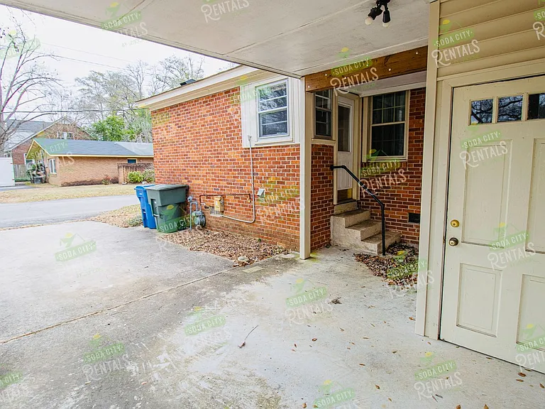 2829 Duncan St — Photo 26