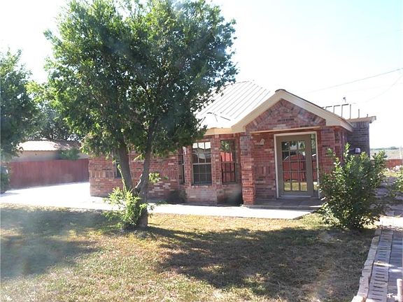 3rd image of 1020 Tamaulipas St