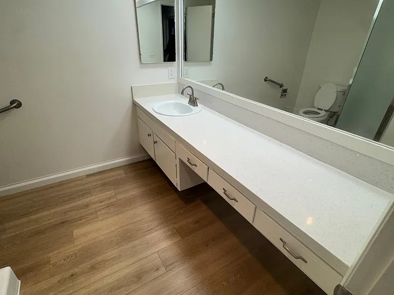 4605 Sylmar Ave — Photo 22