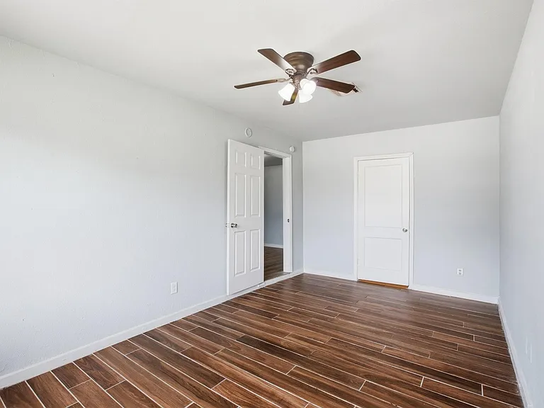 5326 Doulton Dr — Photo 11