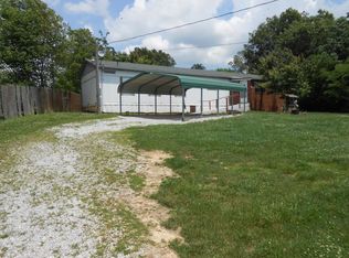 5360 Sonora Rd, Hodgenville, KY 42748