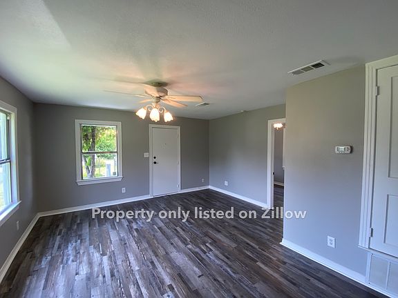 4th image of 1318 Highland Dr