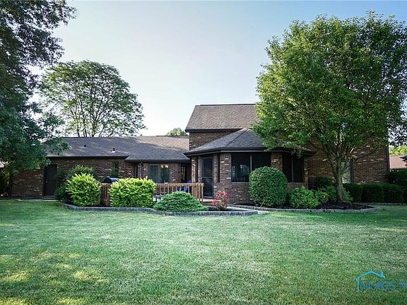 4th image of 3208 Saint Andrews Ct