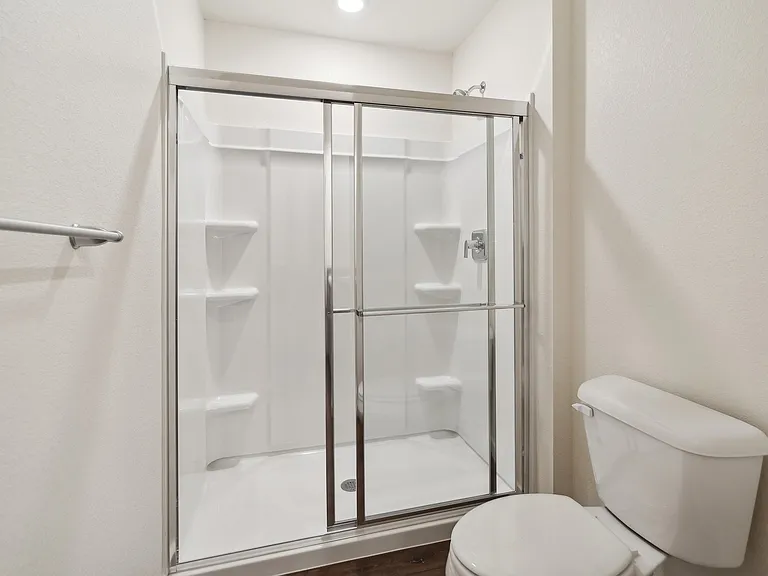 Creekside Townhomes Bathroom